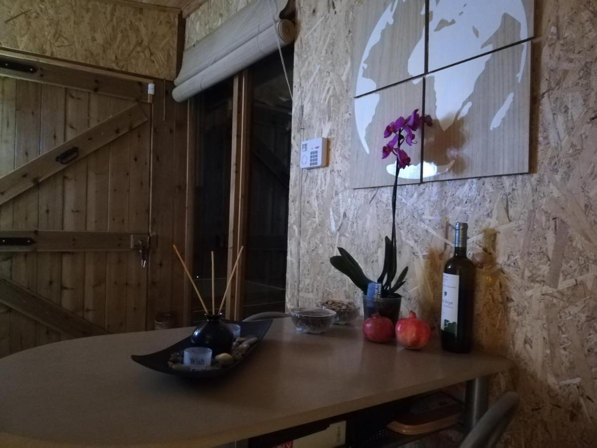 Gasthaus Wooden House At The Mountain-Private Paránimfoi Exterior foto